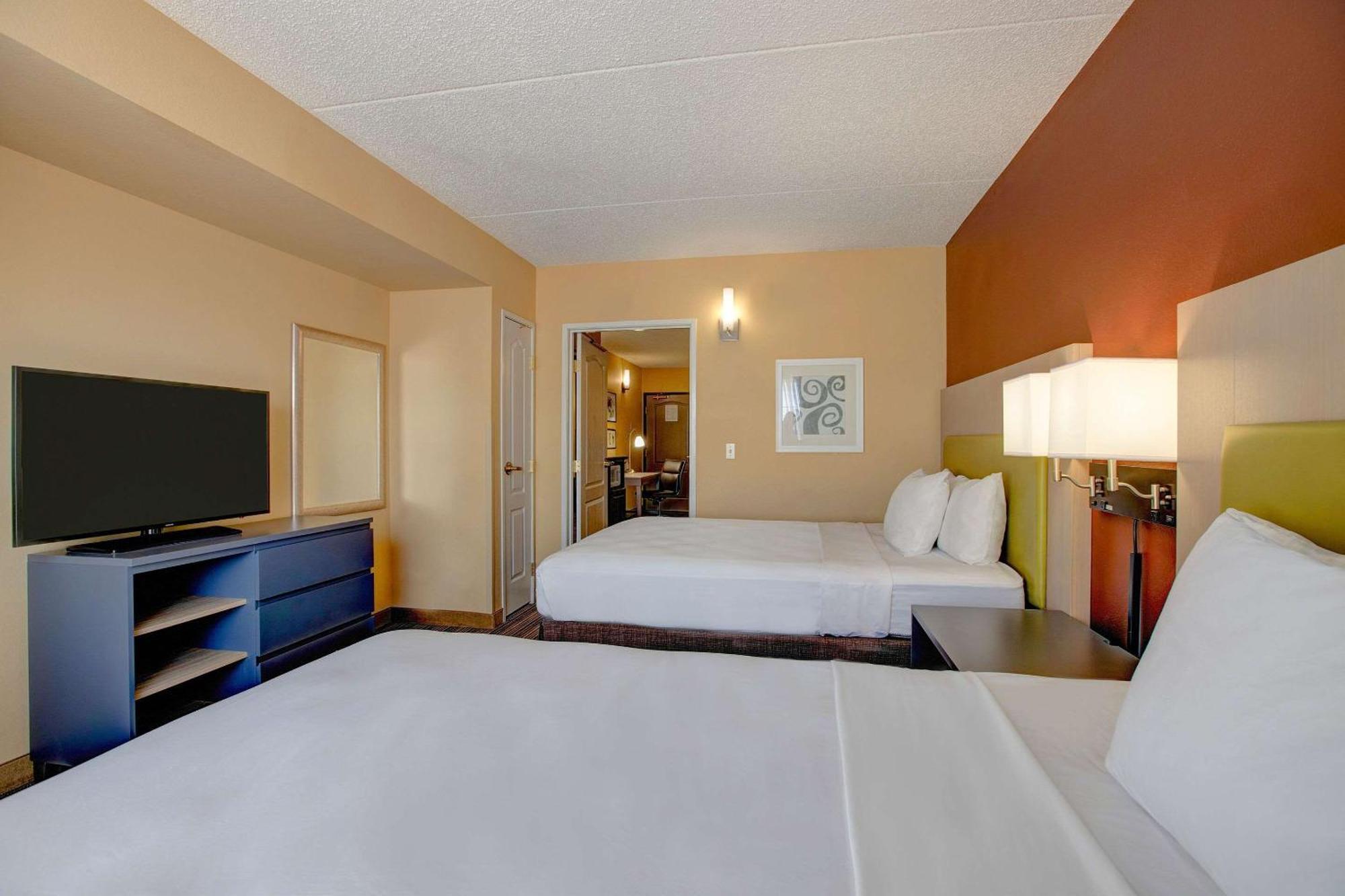 Comfort Inn & Suites St Paul Northeast Vadnais Heights Екстер'єр фото