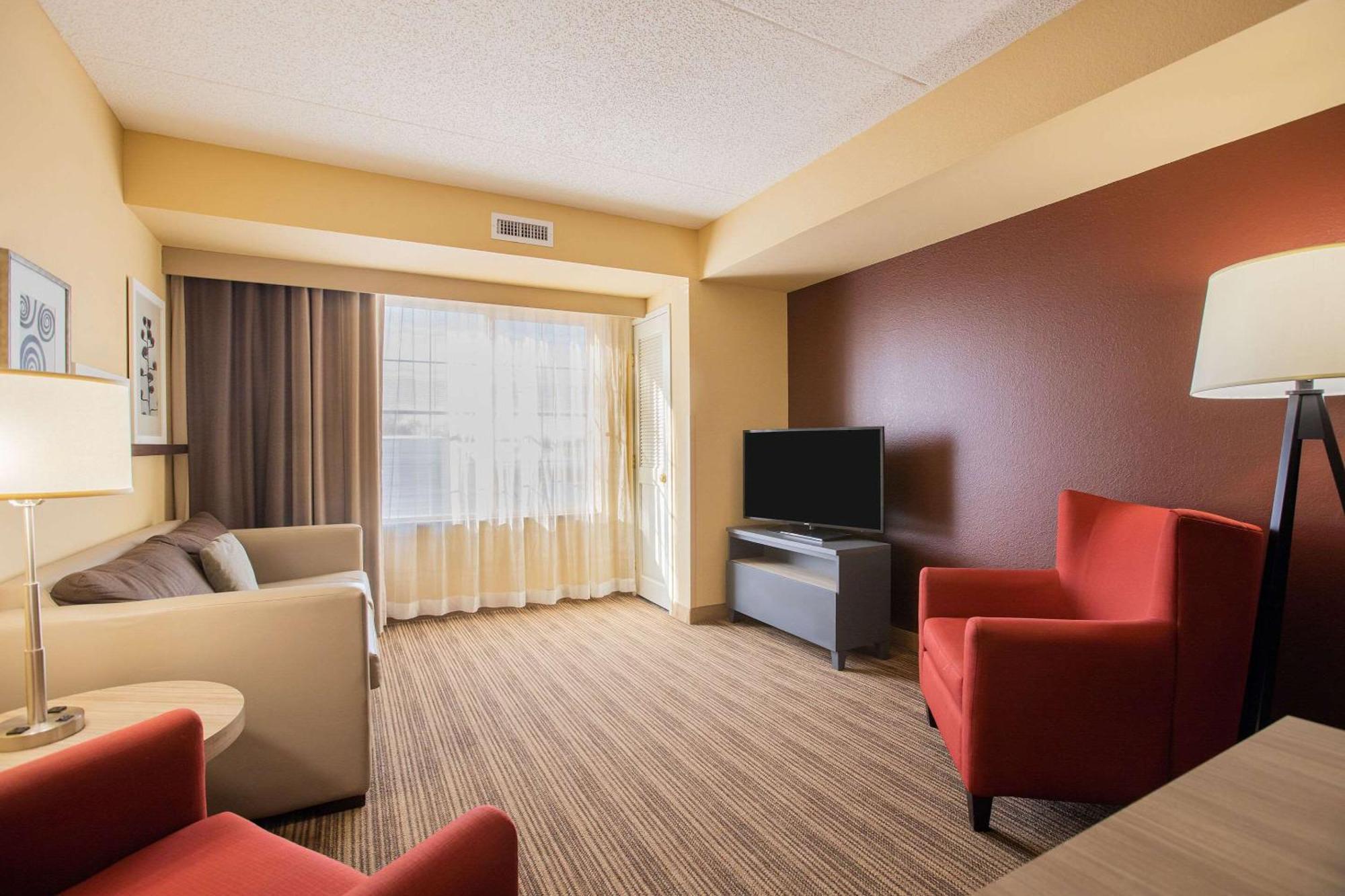 Comfort Inn & Suites St Paul Northeast Vadnais Heights Екстер'єр фото